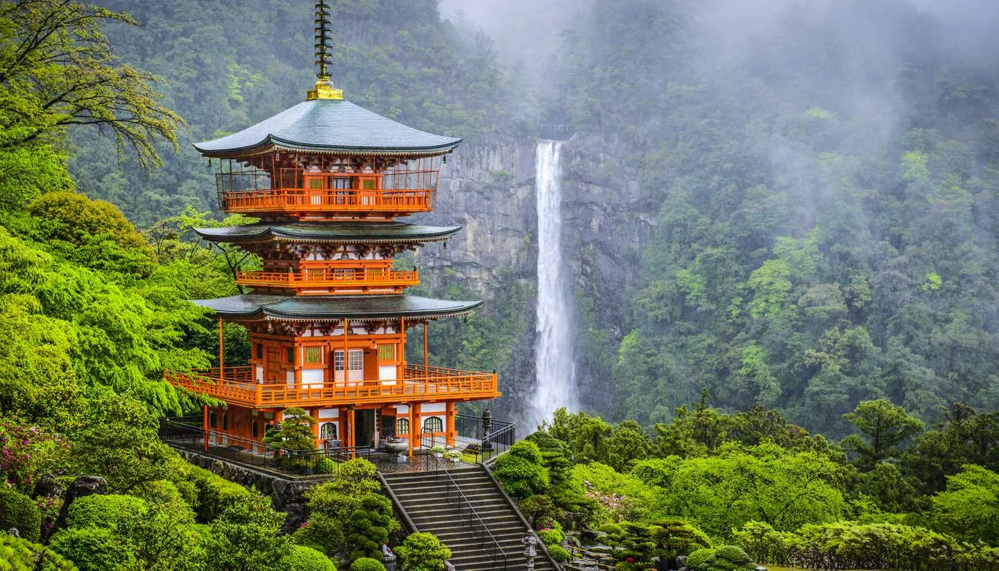 آبشار ناچی تایشی ژاپن