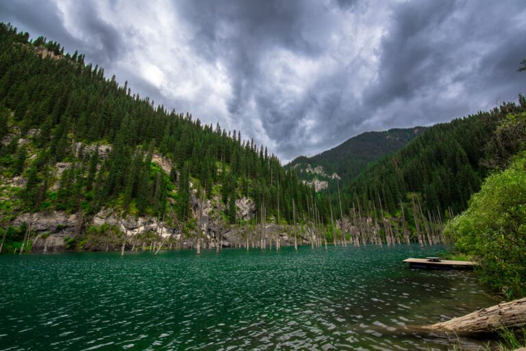 دریاچه کایندی قزاقستان