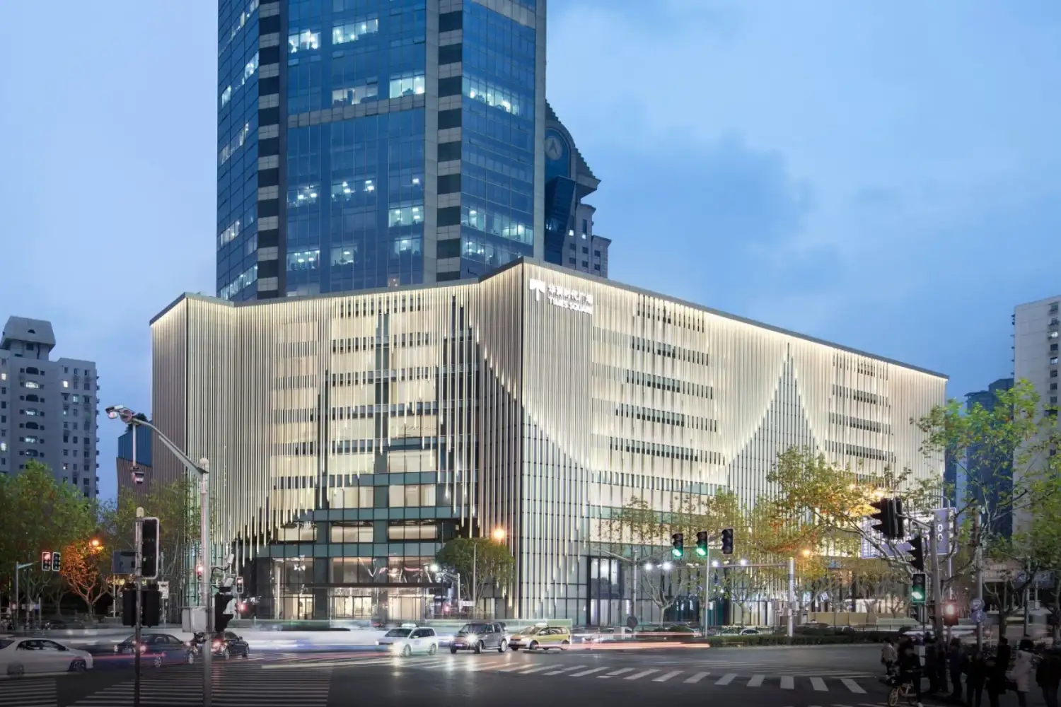 مرکز خرید تایمز اسکوئر (Shanghai Times Square)