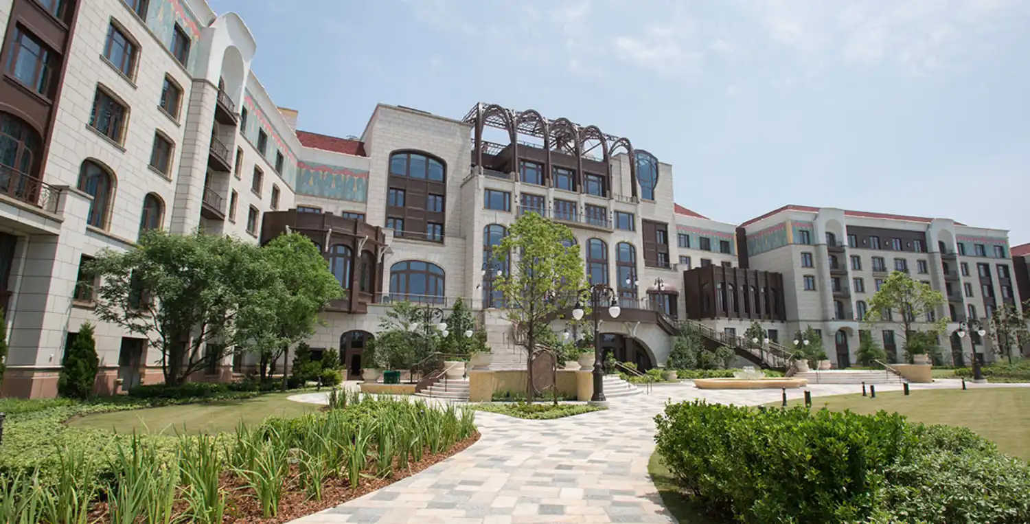 هتل دیزنی لند شانگهای (Shanghai Disneyland Hotel)