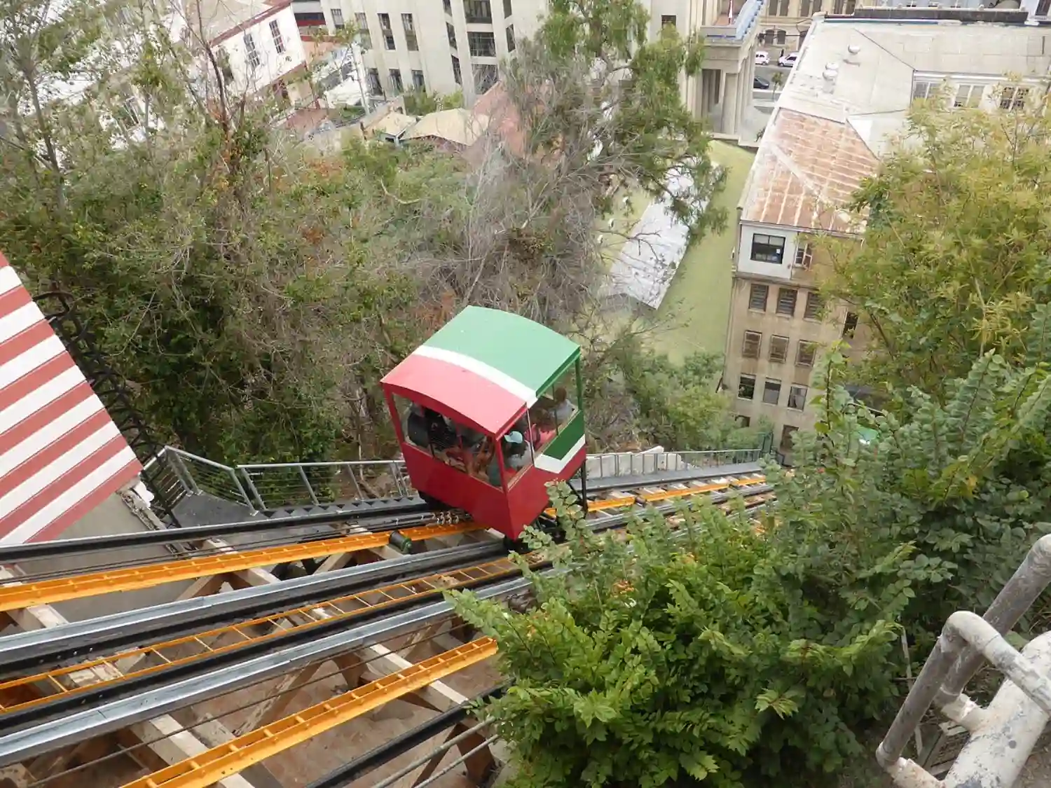 آسانسور تاریخی والپارایسو