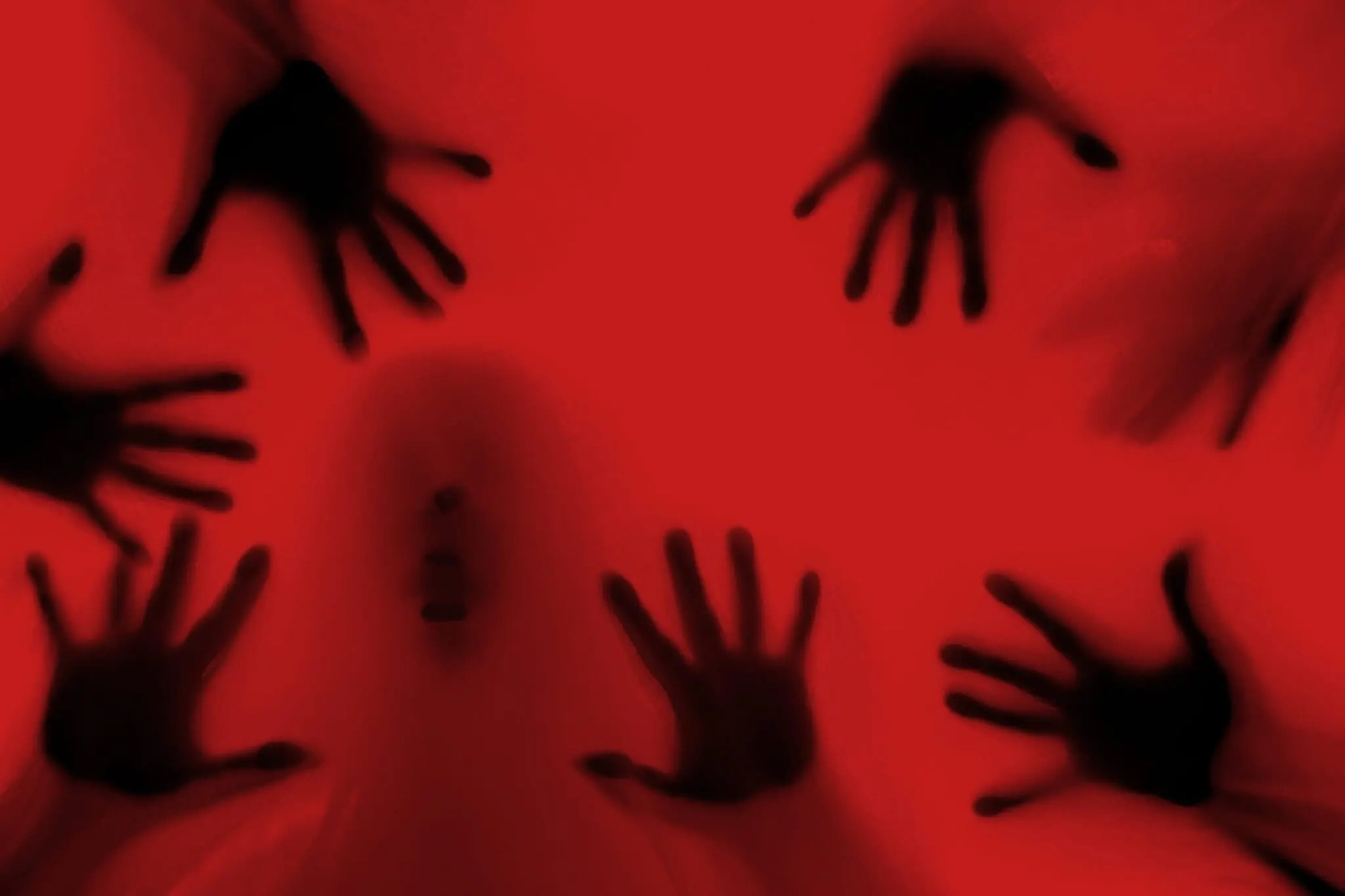 افسانه اتاق قرمز (The Red Room)