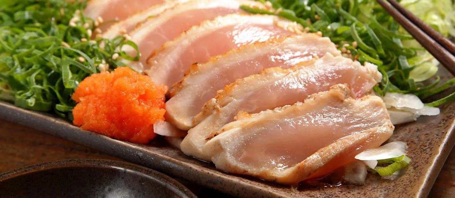 توری ساشیمی، ورقه‌های نازک گوشت خام مرغ