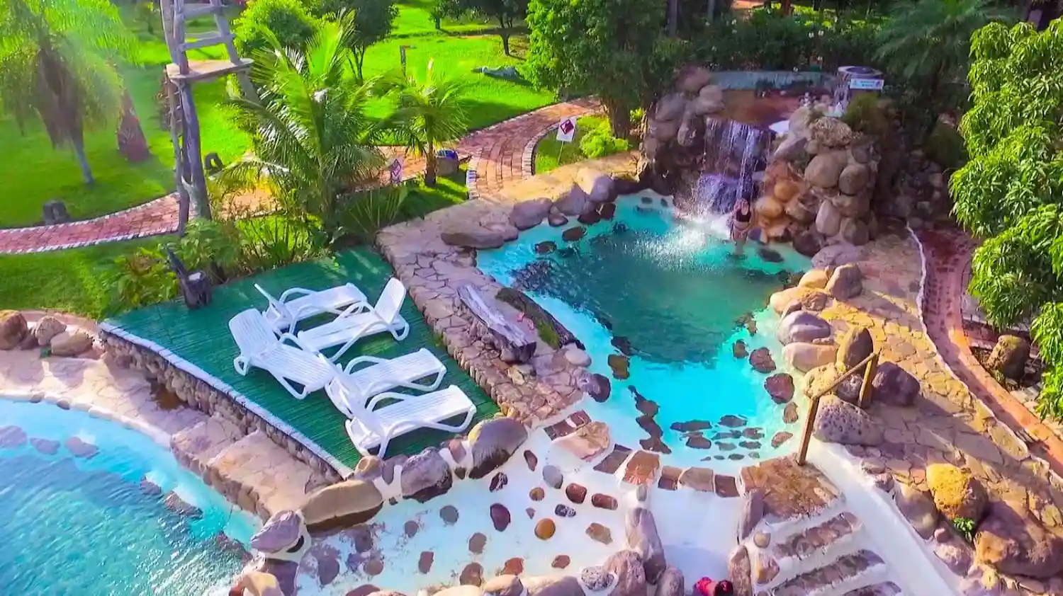 مرکز زیستی گوئمبه (Biocentro Güembé)