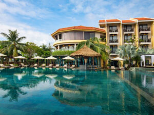 ریزورت ۵ ستاره هوی آن