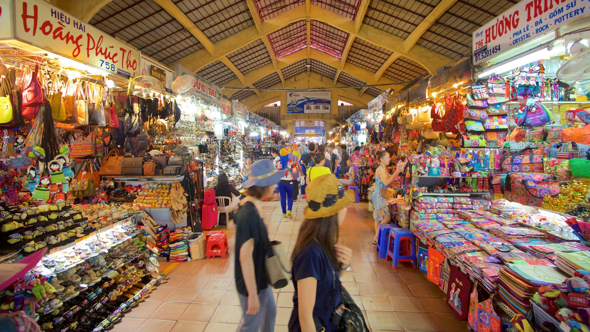 Ben Thanh market بازار بن تان